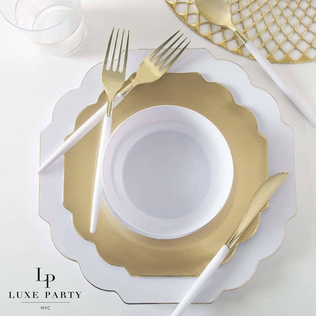 Scalloped Gold Plastic Plates | 10 Pack